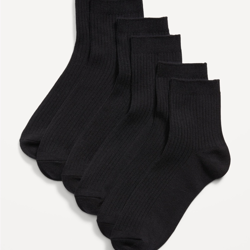 NWT Old Navy Quarter Crew Socks.